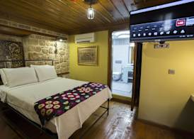 Char Me Hotel 3