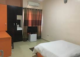 L'avalon Hotel and Suites 4