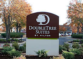 DoubleTree Suites by Hilton Huntsville South 4