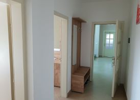 Brian Hotel 5