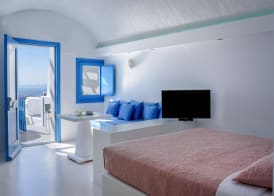 Abyssanto Suites and Spa 5