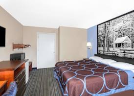 Super 8 by Wyndham Whiteville 5
