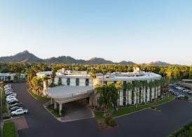 Embassy Suites by Hilton Phoenix Biltmore 5