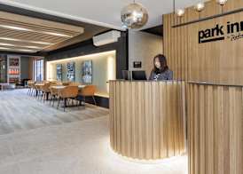 Park Inn by Radisson Melbourne Carlton 4