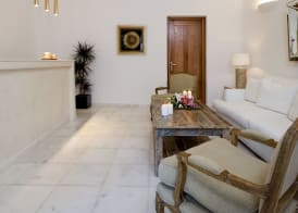 Gold Suites 2