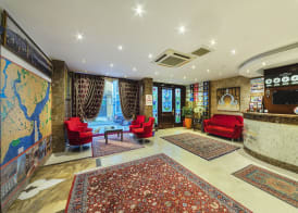 The Magnaura Palace Hotel 4