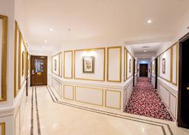 Luxe Avenue Hotel 5