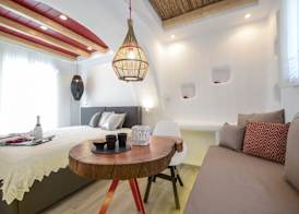 Naxos Island Escape Suites 4