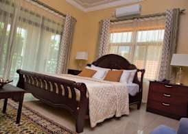 Lakepoint Villa 5