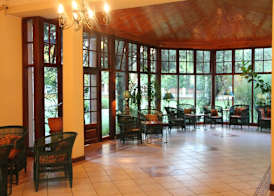 Bronte Hotel 3
