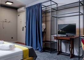 Stay Swanky Bed & Breakfast 3