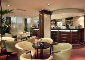 Hotel Forum - Free Parking for cars 3