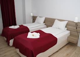 Hotel Otopeni 3