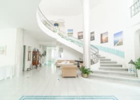 Hotel America 2