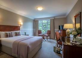 Court Yard Hotel 4