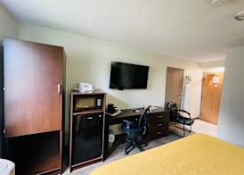 Spark by Hilton Brockville 4