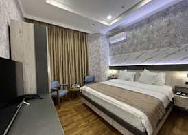 Ada Hotel 4