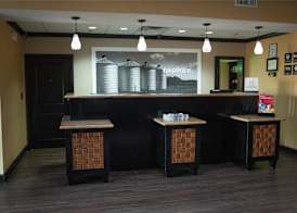 Hampton Inn & Suites Palestine 2