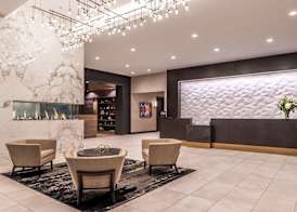 DoubleTree by Hilton Lafayette East 5