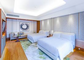 The Ritz-Carlton Jakarta, Mega Kuningan 5