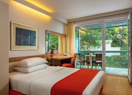 Hotel Aurora 4