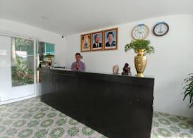 Central Night Hotel 4
