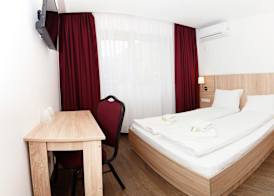 Hotel Otopeni 5