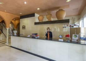 Hotel Fuente Las Piedras 4