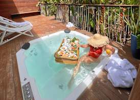 Dolphin Hotel 3