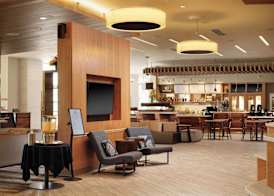 Courtyard by Marriott Erie Bayfront 3