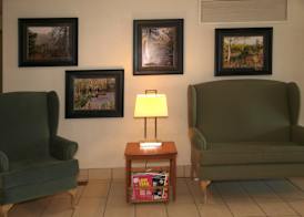 Super 8 by Wyndham Dauphin 3