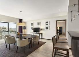 Ramada by Wyndham Pitesti 3