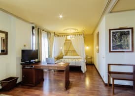Hotel Azofra 4