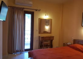 Spanias Hotel 3