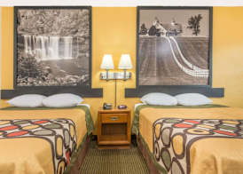 Super 8 by Wyndham Williamsburg 3