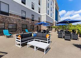 Hampton Inn & Suites Canton 2