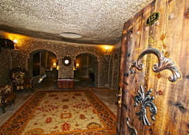 Grand Cave Suites 4