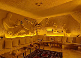 Phocas Cave Suites 4
