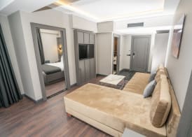 216 Style Suite 4