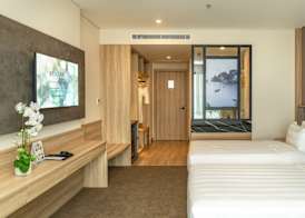 Wyndham Garden Legend Halong 5