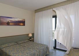 Hotel Paris 4