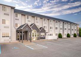 Spark by Hilton Clarion 3