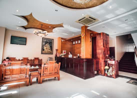 Sunflowers Hotel 3