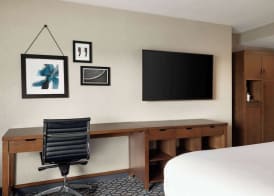 Wyndham Grand Fallsview Hotel 5