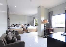 717 Cesar Place Hotel 4