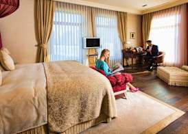 Excelsior Hotel & Spa Baku, Curio Collection by Hilton 4