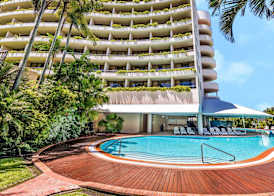 Hilton Cairns 3