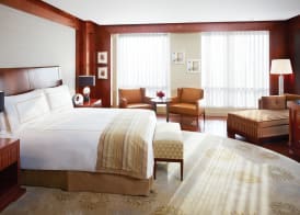 Four Seasons Hotel Mumbai 3