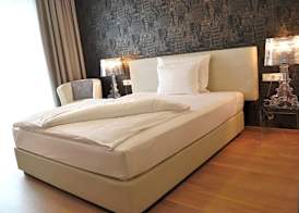 City-Hotel 2