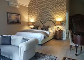 Riverside Boutique Hotel 4